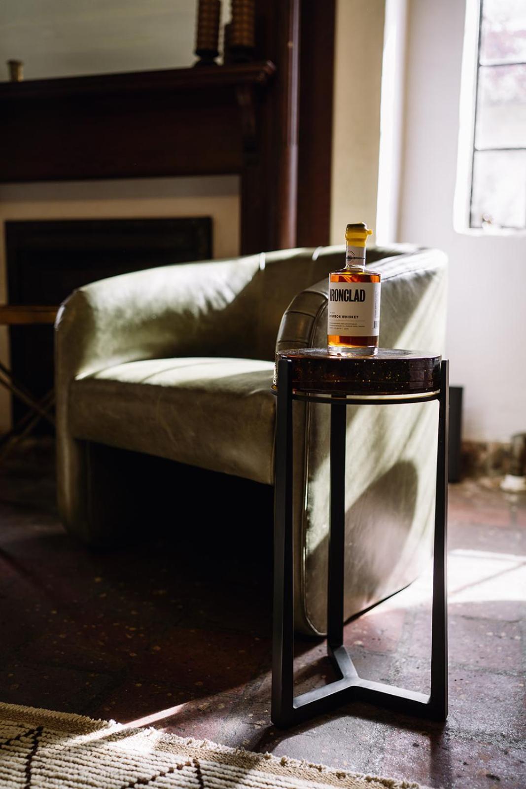 Ironclad Inn And Bourbon Room Fredericksburg Bagian luar foto